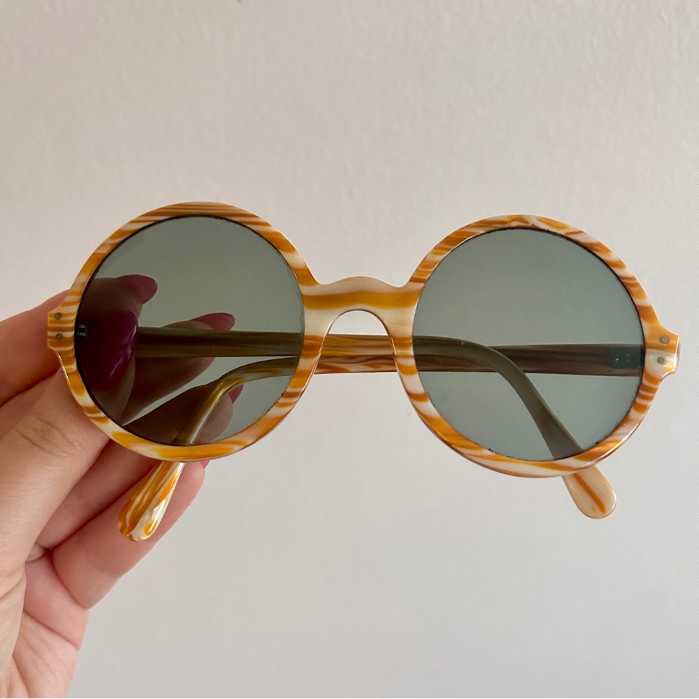 Vintage 60s 70s Marbled Round Mod Psychedelic Hippie Boho Woodstock Sunglasses - Picture 2 of 16